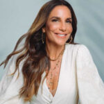 Ivete_Sangalo_exibe_closet_e_ostenta_bolsa_Chanel_de_R_45_mil_5