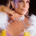 Ivete_Sangalo_exibe_closet_e_ostenta_bolsa_Chanel_de_R_45_mil_6