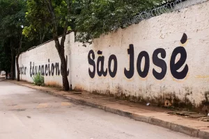 Adolescente preso apos ferir 3 alunos 3