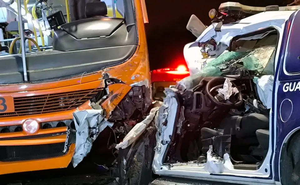 acidente viatura gm onibus santa felicidade 4