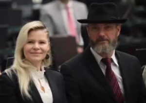tito barichello e esposa delegada